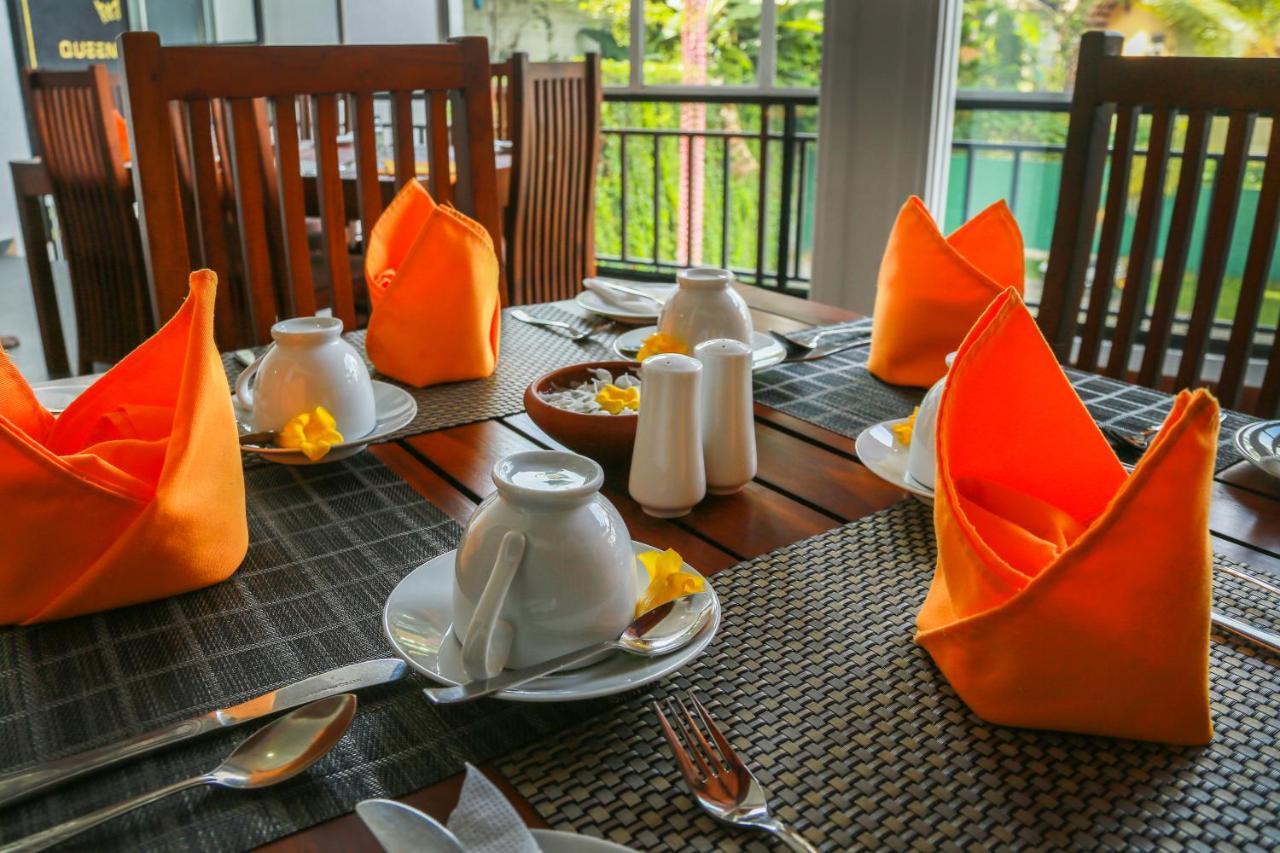Queens Lodge Kandy Bagian luar foto