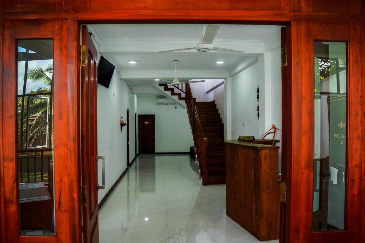 Queens Lodge Kandy Bagian luar foto