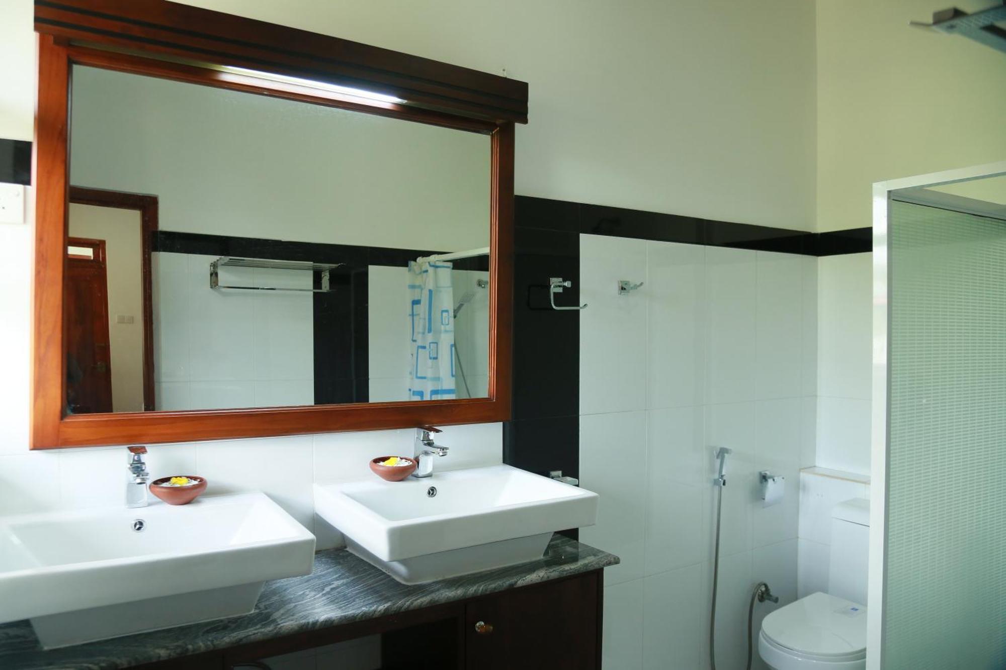 Queens Lodge Kandy Bagian luar foto