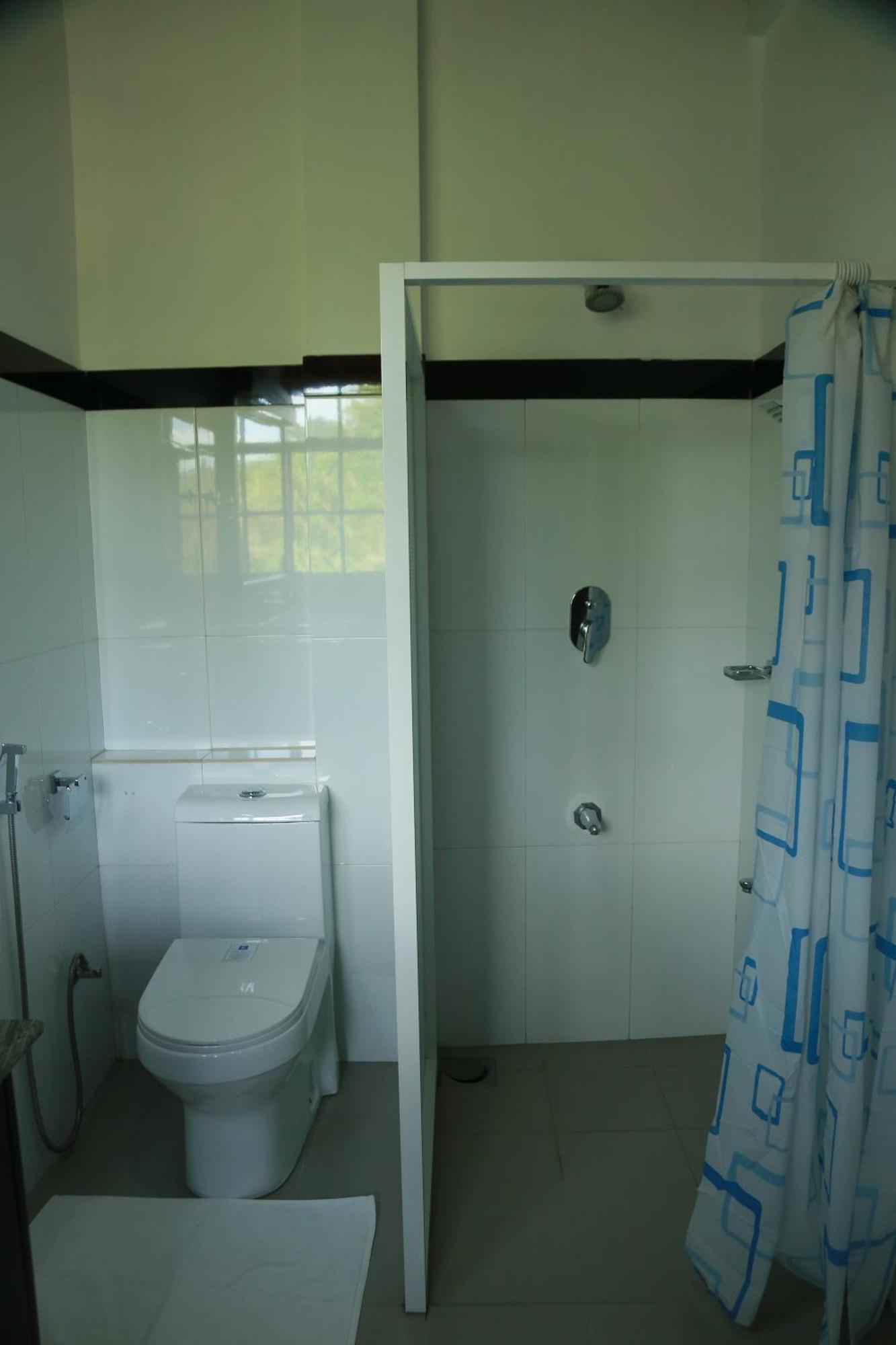 Queens Lodge Kandy Bagian luar foto